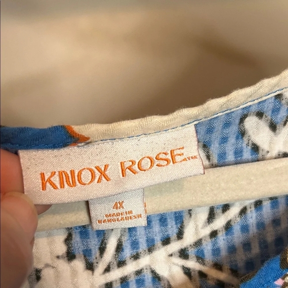 Knox Rose Blue and White Floral Blouse - Picture 2 of 6